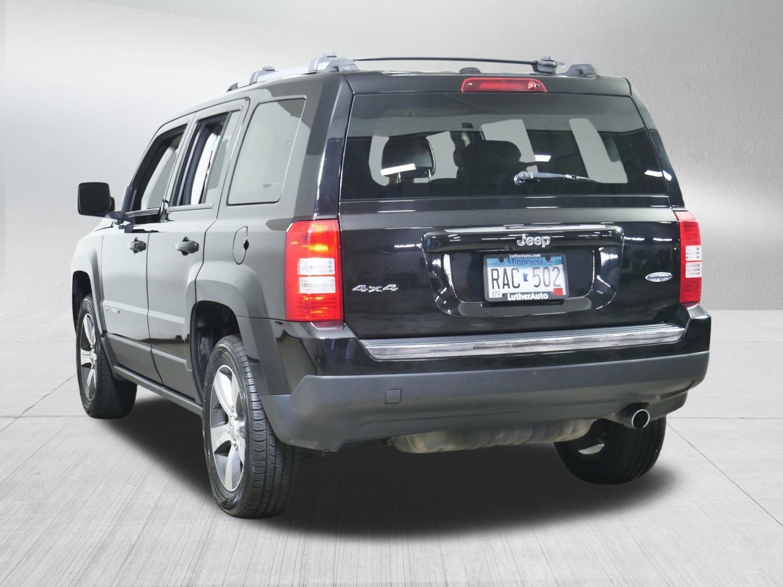2016 Jeep Patriot High Altitude Altitude Edition photo 5