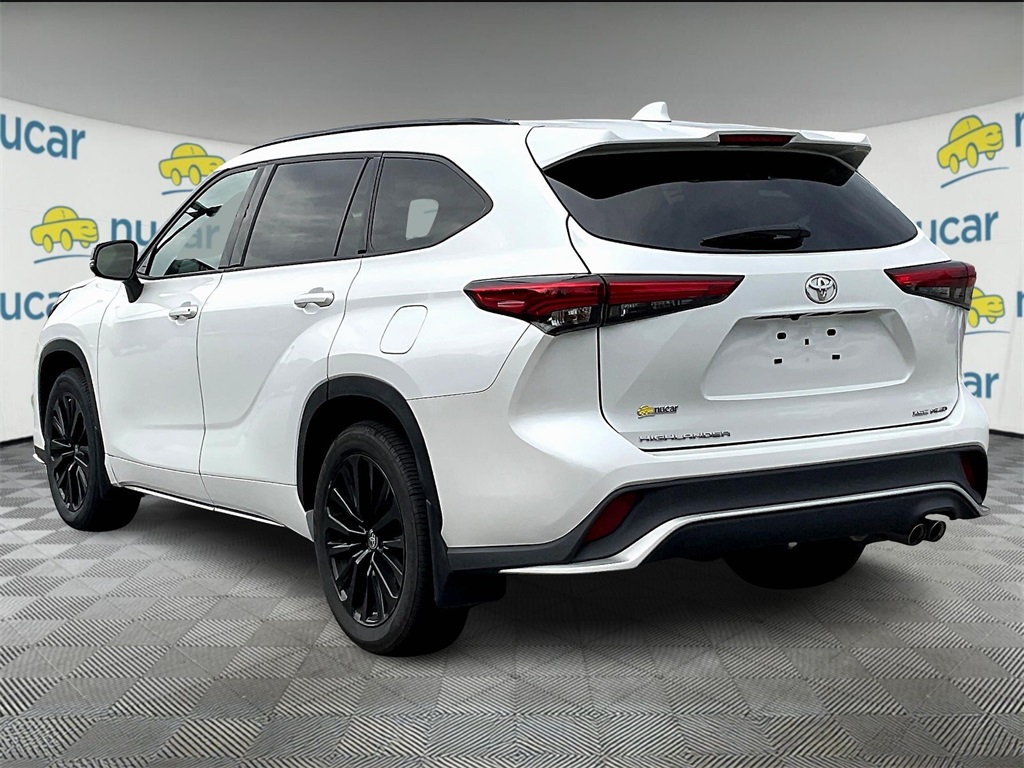 2023 Toyota Highlander XSE photo 4