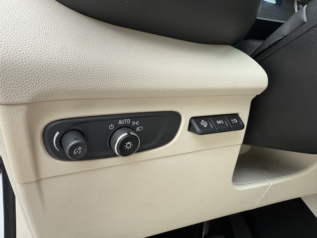 2022 Buick Envision Avenir photo 14