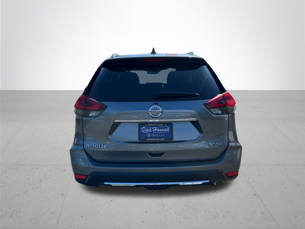 2019 Nissan Rogue SV photo 8
