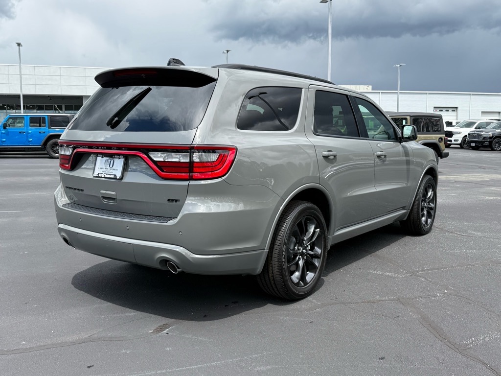 2025 Dodge Durango GT photo 3