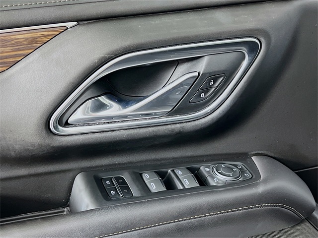 2021 Chevrolet Suburban High Country photo 9
