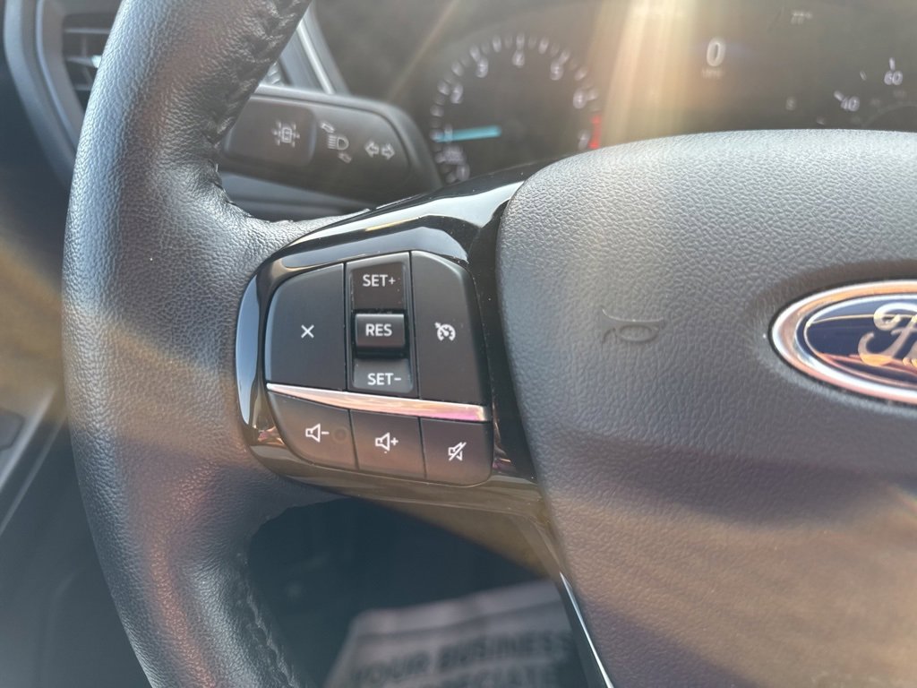 2021 Ford Escape SEL photo 23