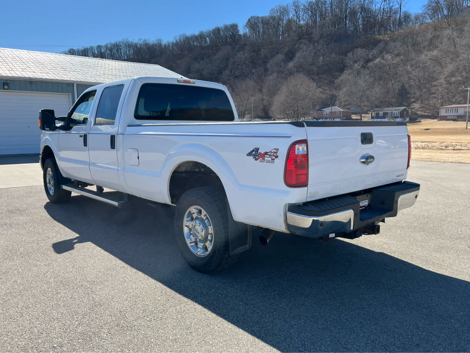 2015 Ford F-350 XLT photo 3