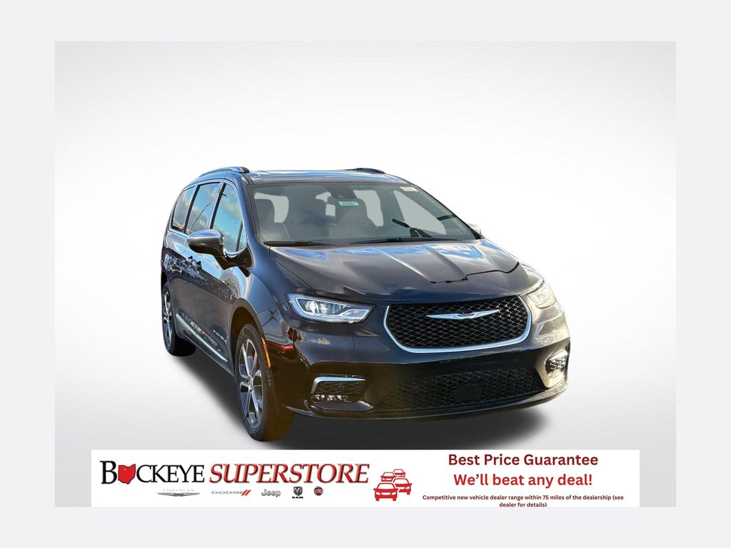 2026 Chrysler Pacifica Pinnacle's photo