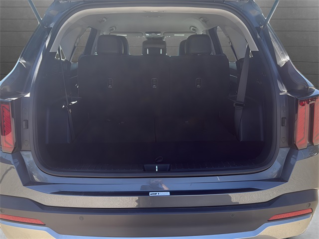 2024 Kia Sorento S photo 4