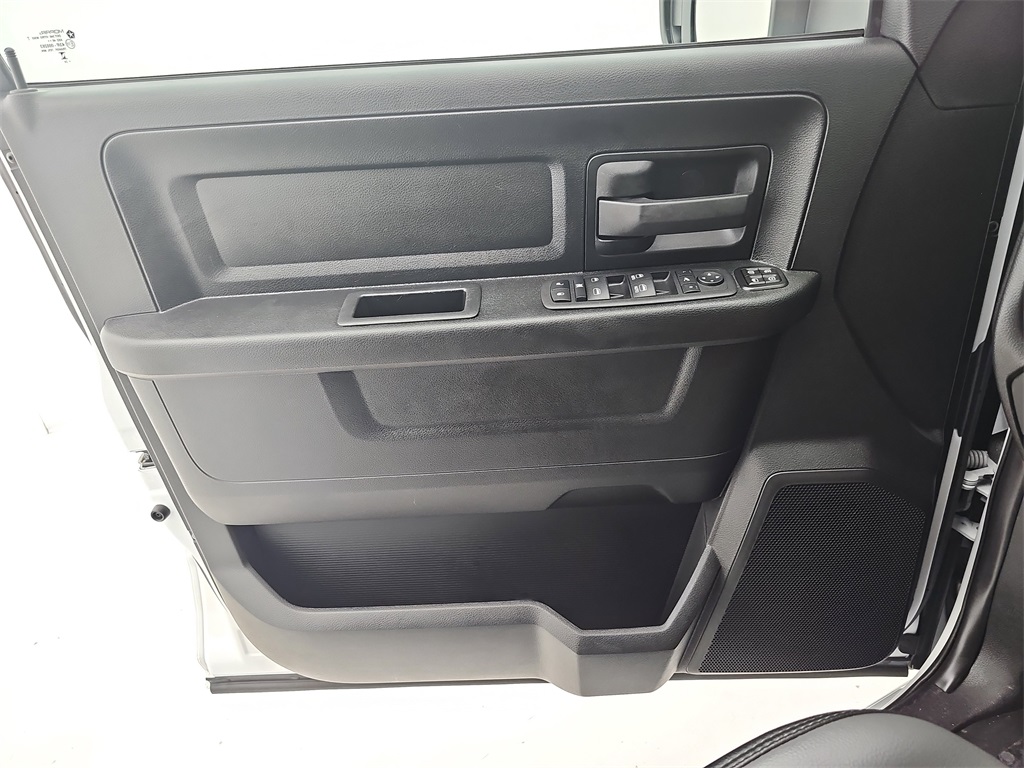 2024 Ram 2500 Tradesman photo 30