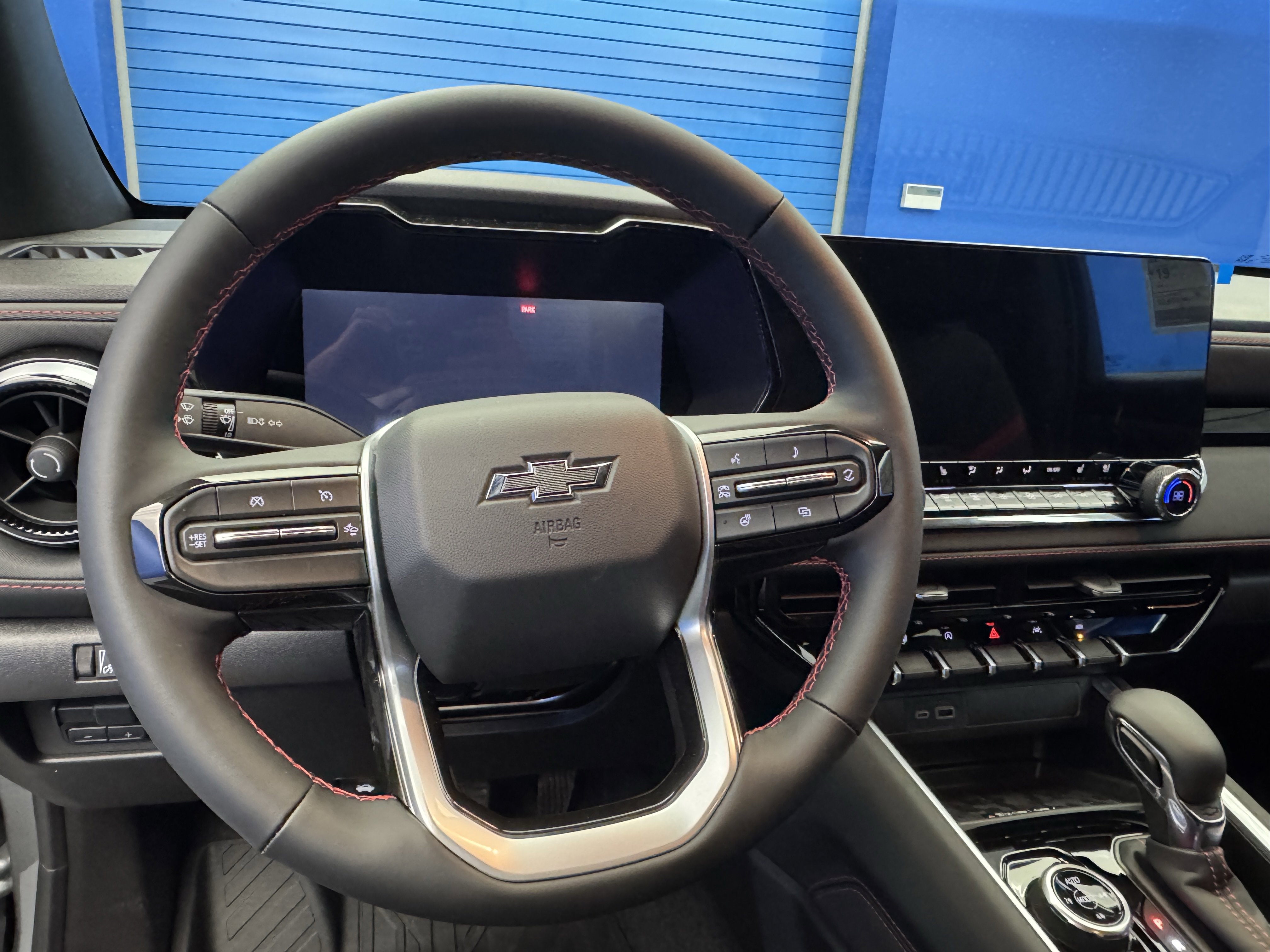 2026 Chevrolet Colorado Z71 photo 2