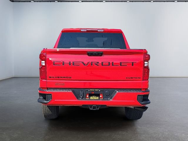 2026 Chevrolet Silverado 1500 Custom photo 3