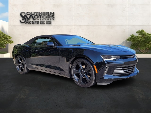 2018 Chevrolet Camaro 2LT photo 2