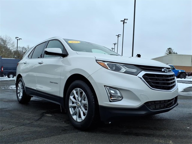 2019 Chevrolet Equinox LT's photo