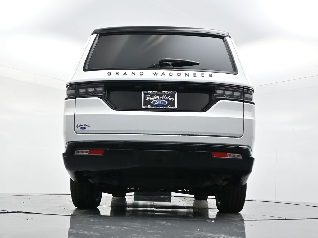 2024 Jeep Wagoneer L Series III photo 42