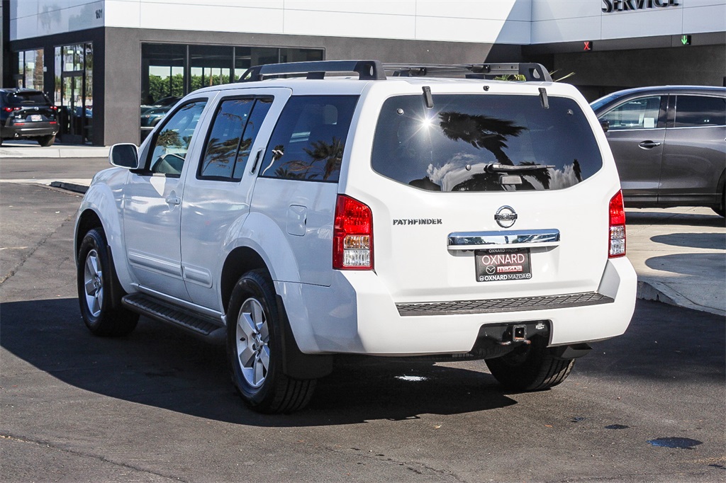 2012 Nissan Pathfinder SV photo 5