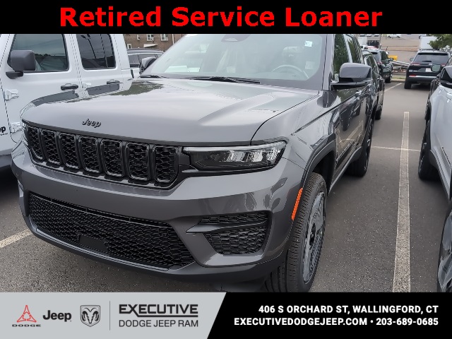 2025 Jeep Grand Cherokee Altitude's photo