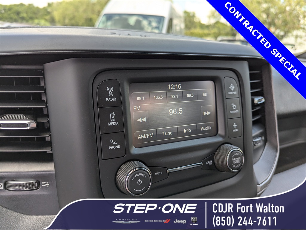 2023 Ram 2500 Tradesman photo 16