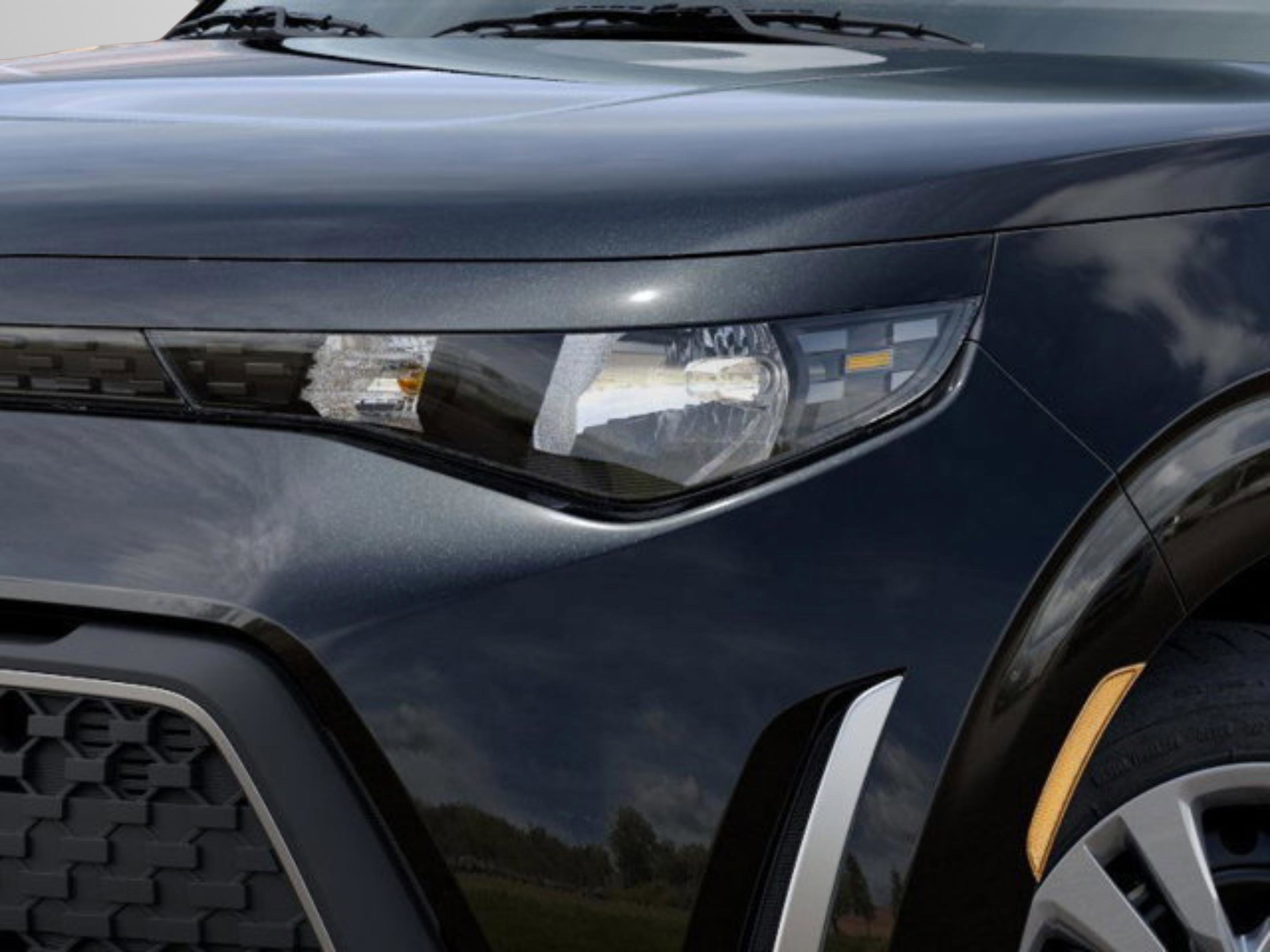 2025 Kia Soul LX photo 9