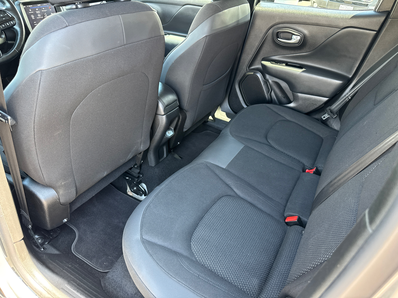 2020 Jeep Renegade Altitude photo 5