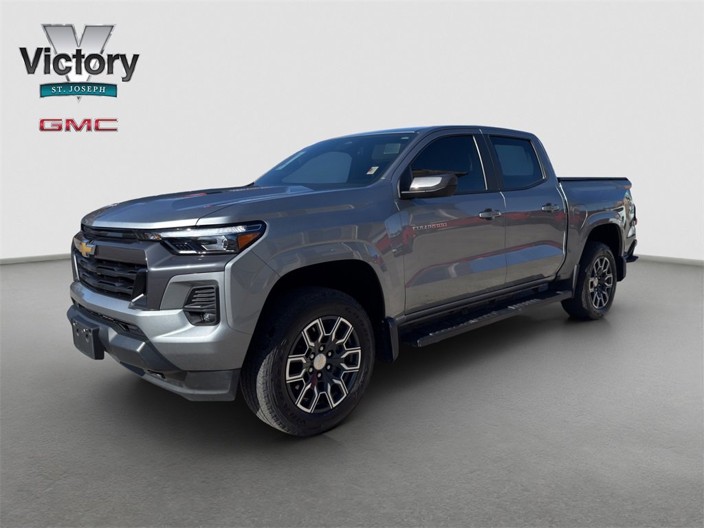 2023 Chevrolet Colorado LT photo 4