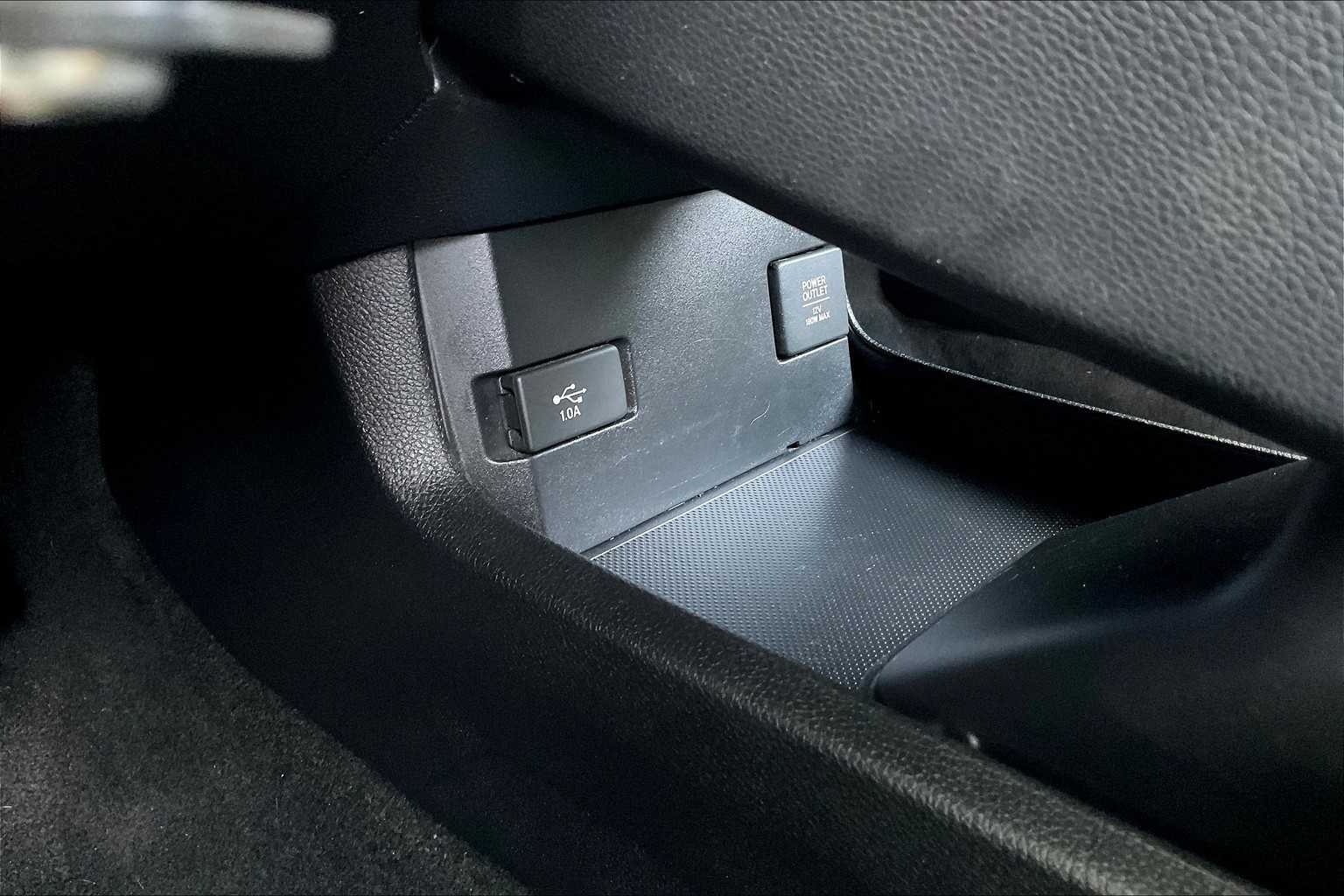 2019 Honda Civic LX photo 30