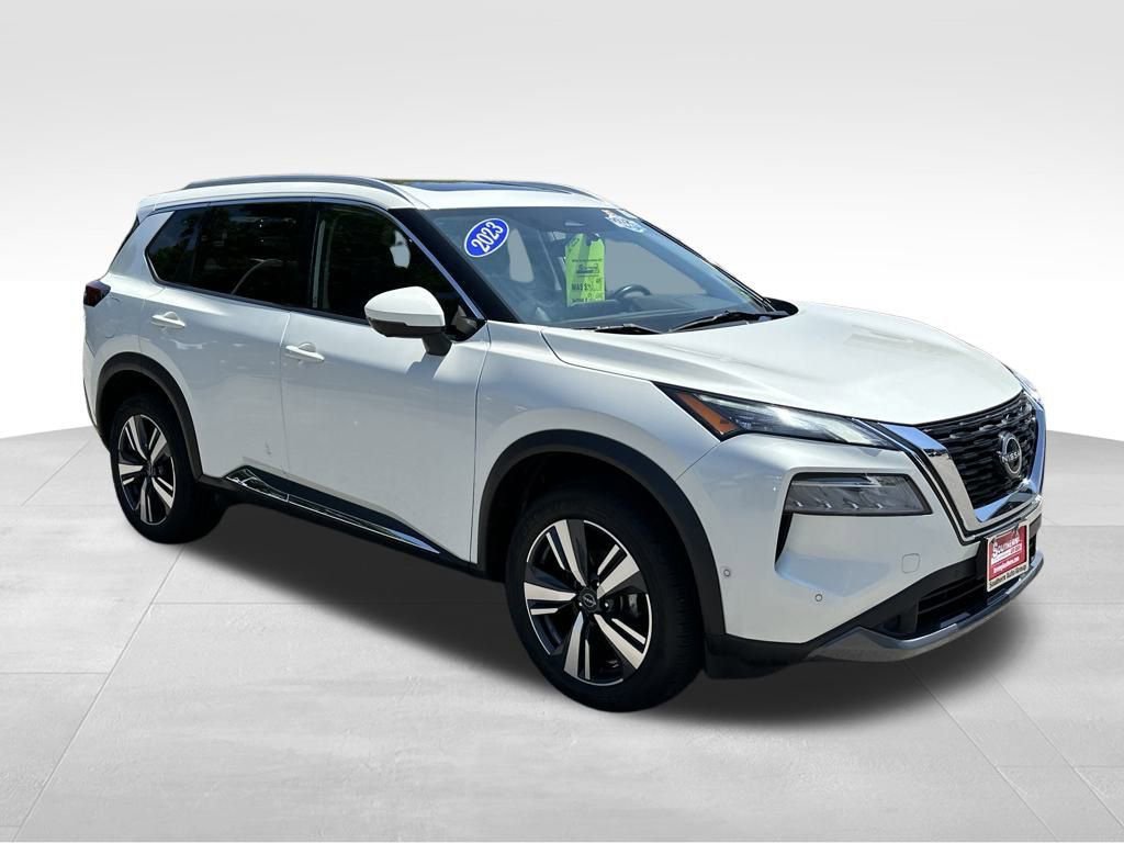 2023 Nissan Rogue SL photo 3
