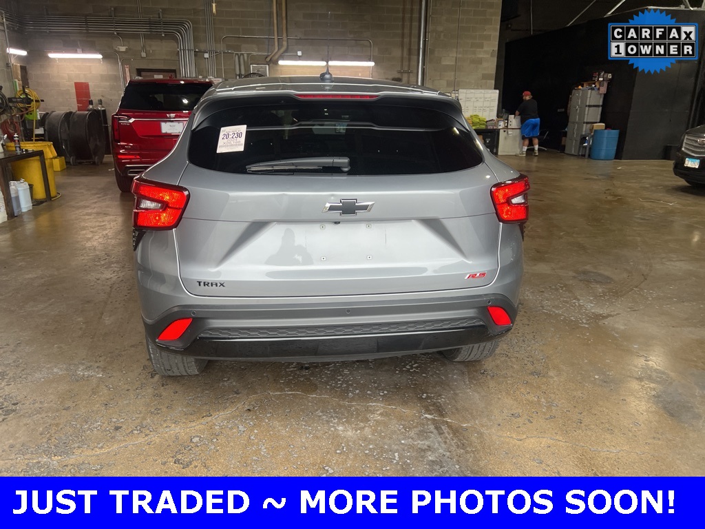2024 CHEVROLET TRAX - Image 3