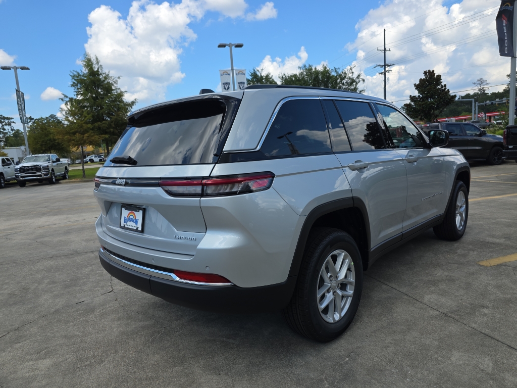 2025 Jeep Grand Cherokee Laredo X photo 9