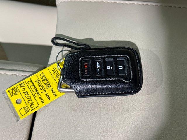 2022 Lexus RX 350L photo 32