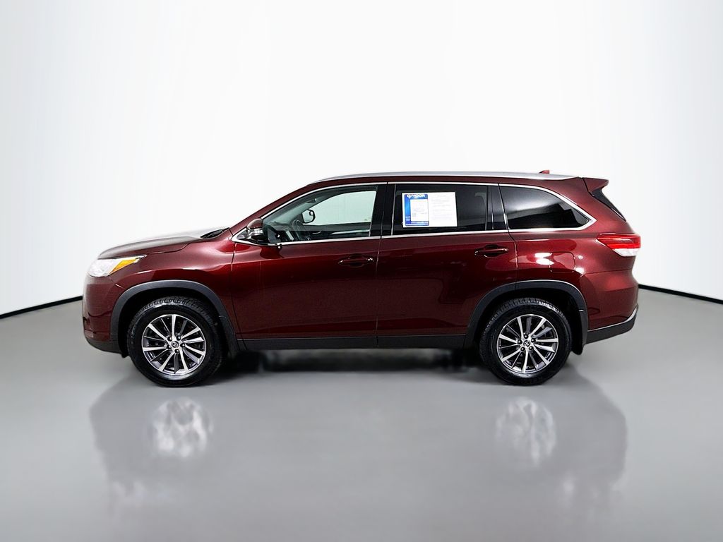 2019 Toyota Highlander XLE photo 9