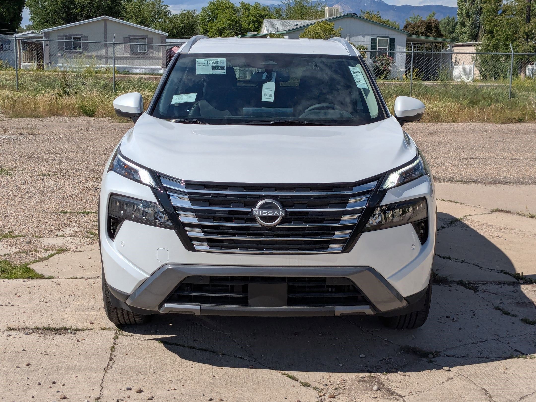 2025 Nissan Rogue SL photo 8