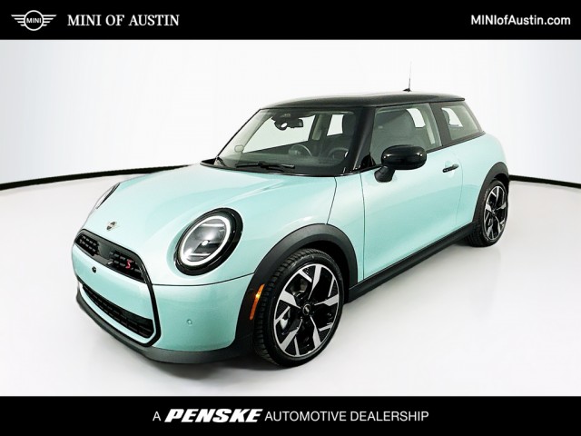 2025 MINI Hardtop 2 Door Iconic