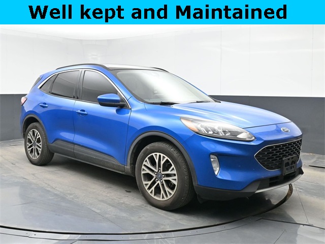 Used 2020 Ford Escape SEL with VIN 1FMCU9H6XLUB17950 for sale in Morristown, TN