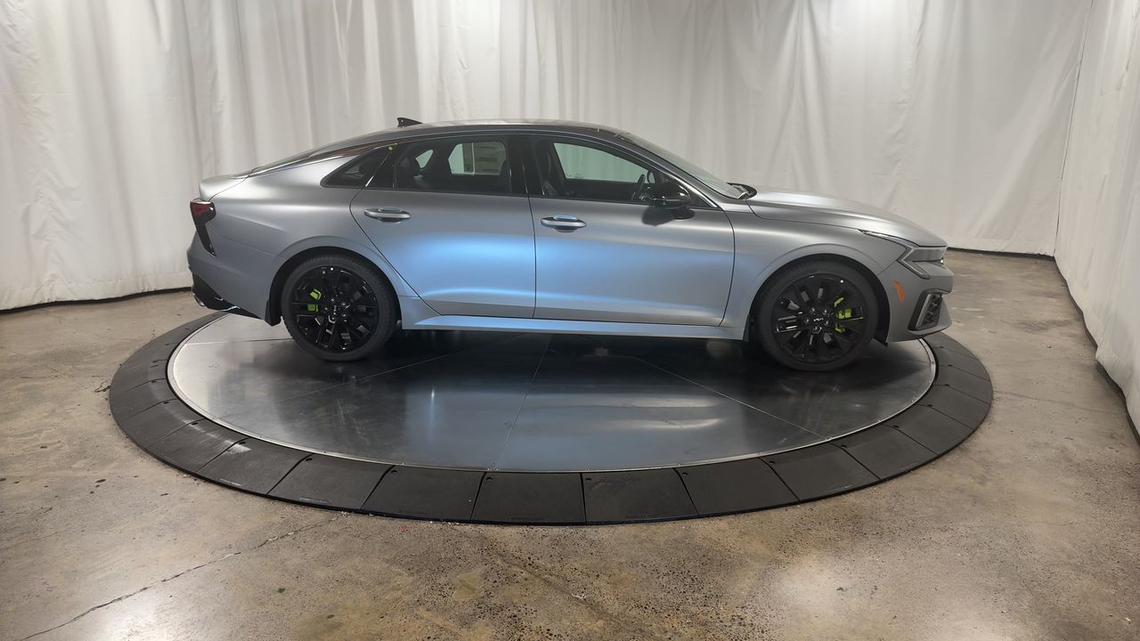 2026 Kia K5 GT photo 2