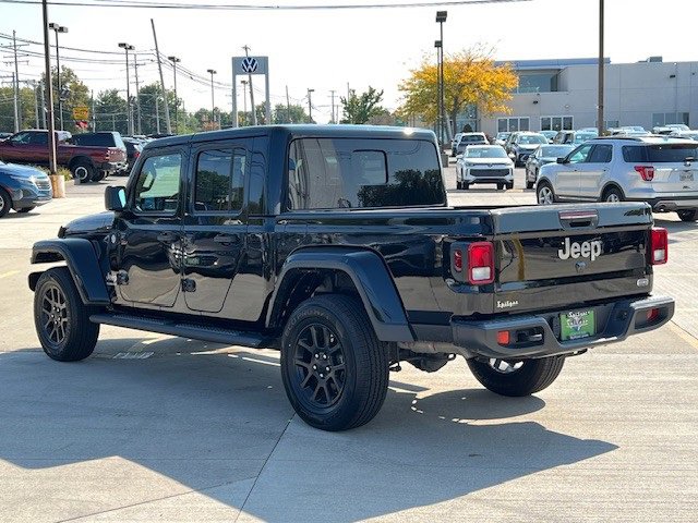 2023 Jeep Gladiator Overland photo 6