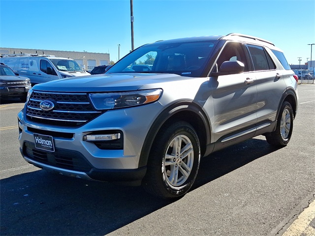2023 Ford Explorer XLT photo 4