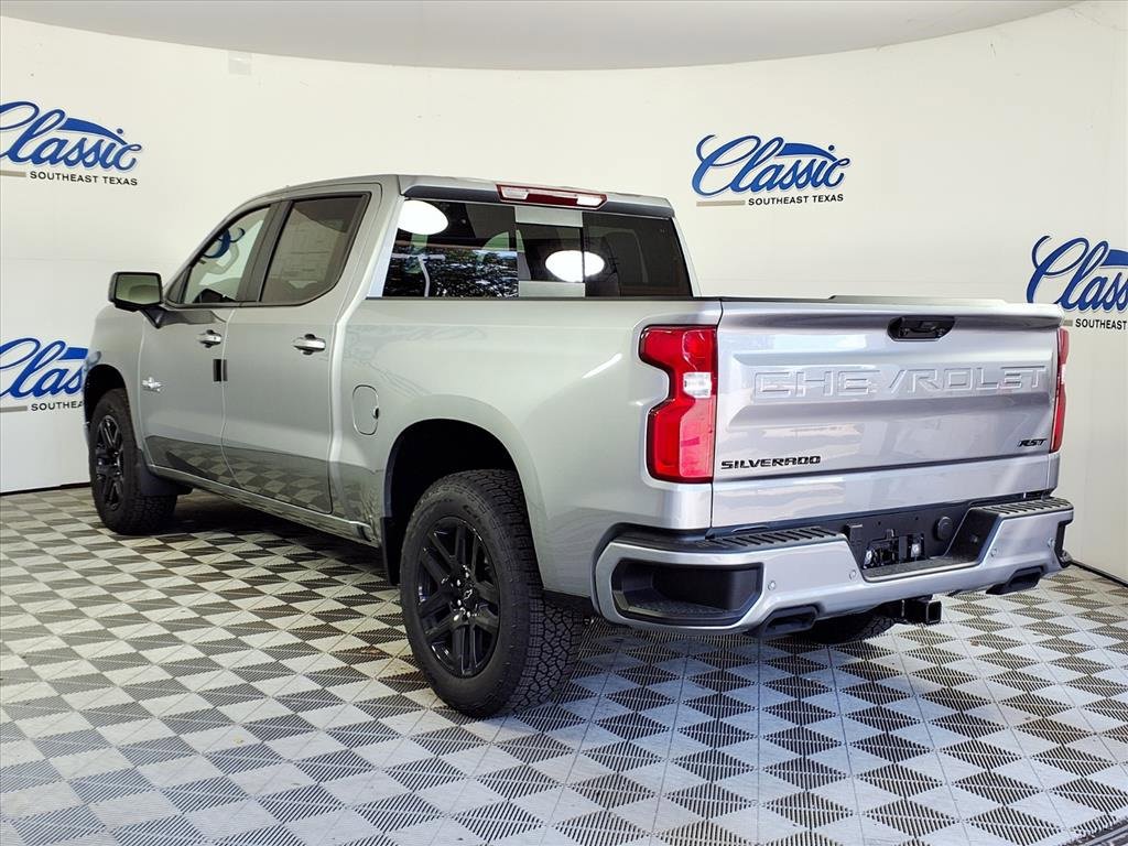 2026 Chevrolet Silverado 1500 RST photo 2