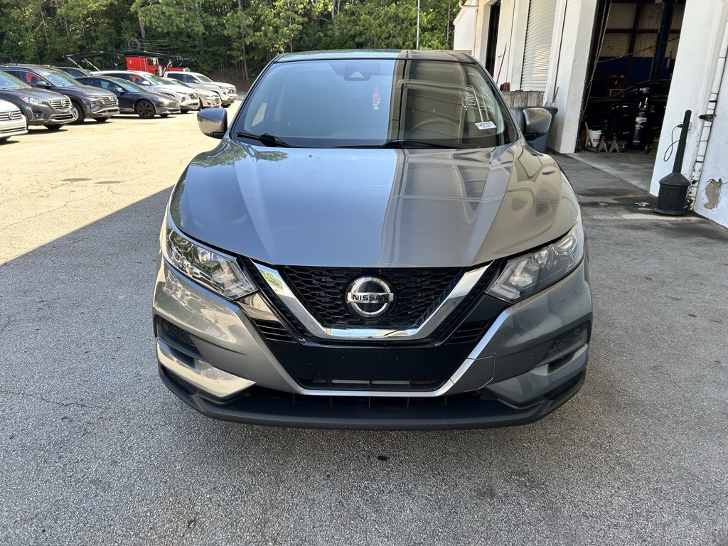 2020 Nissan Rogue Sport S photo 2