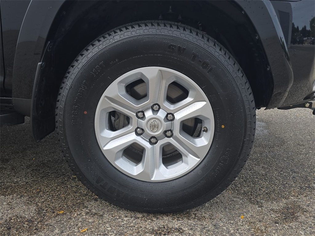 2021 Toyota 4Runner SR5 Premium photo 34