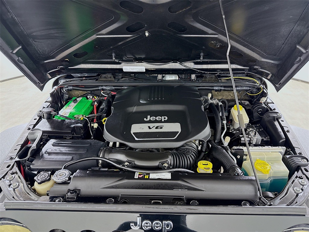 2016 Jeep Wrangler Unlimited Sport photo 24