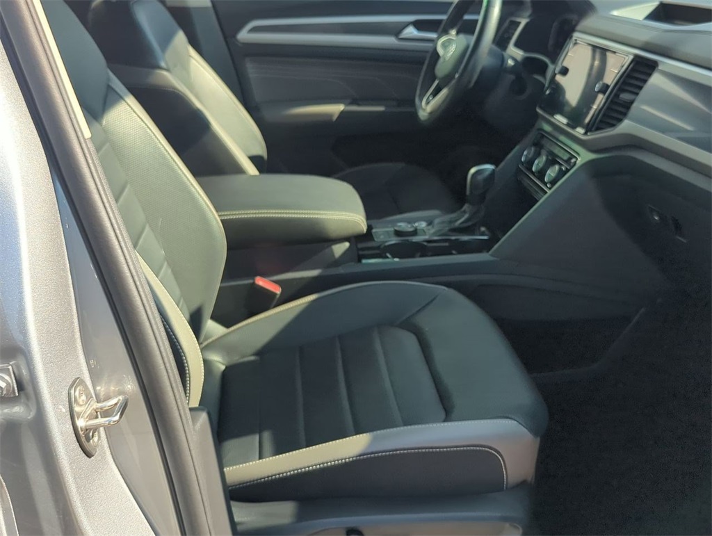 2022 Volkswagen Atlas V6 SEL Premium R-Line photo 22