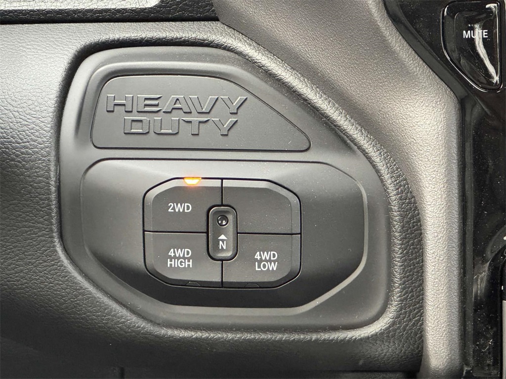 2025 Ram 2500 Big Horn photo 21