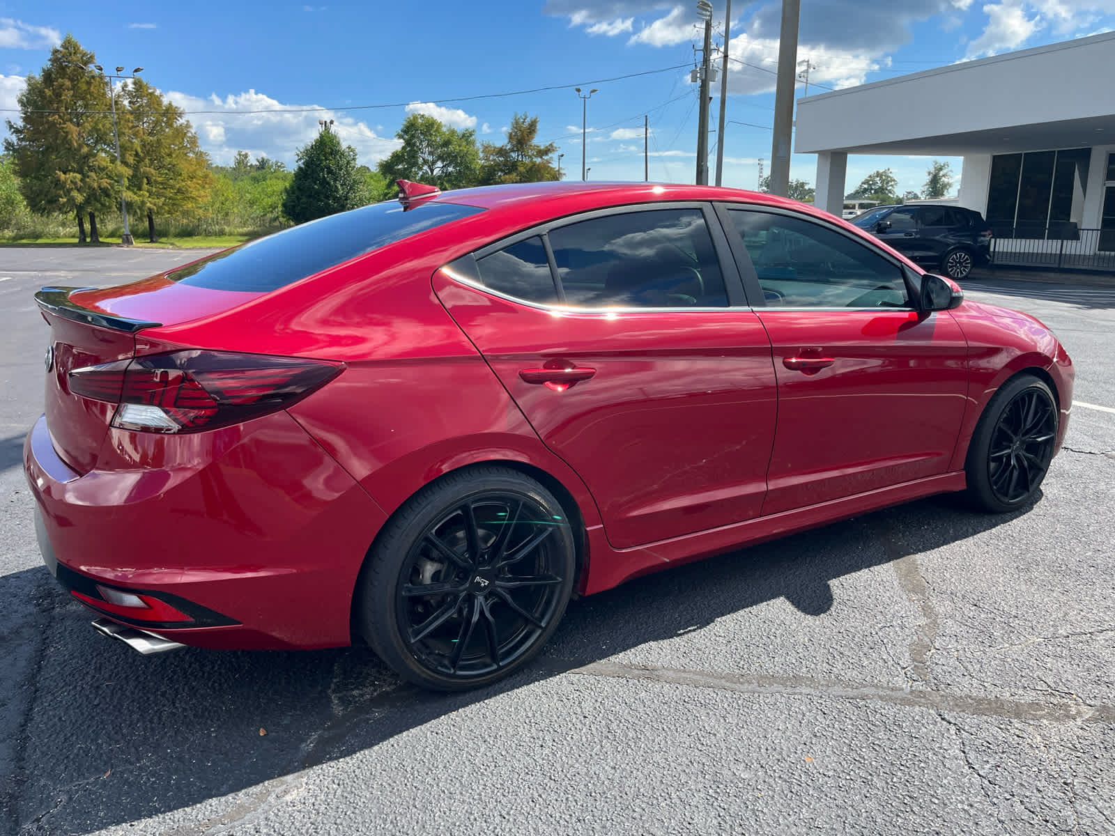 2019 Hyundai Elantra Sport photo 4