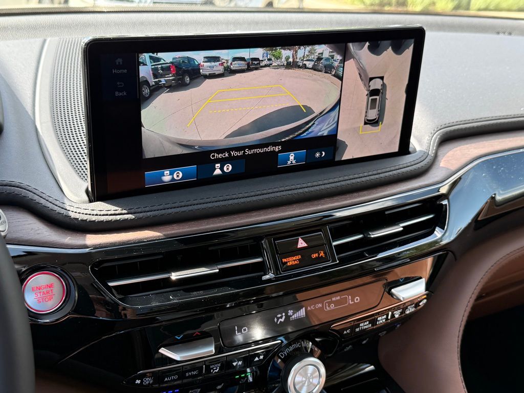 2026 Acura MDX SH-AWD Advance photo 18