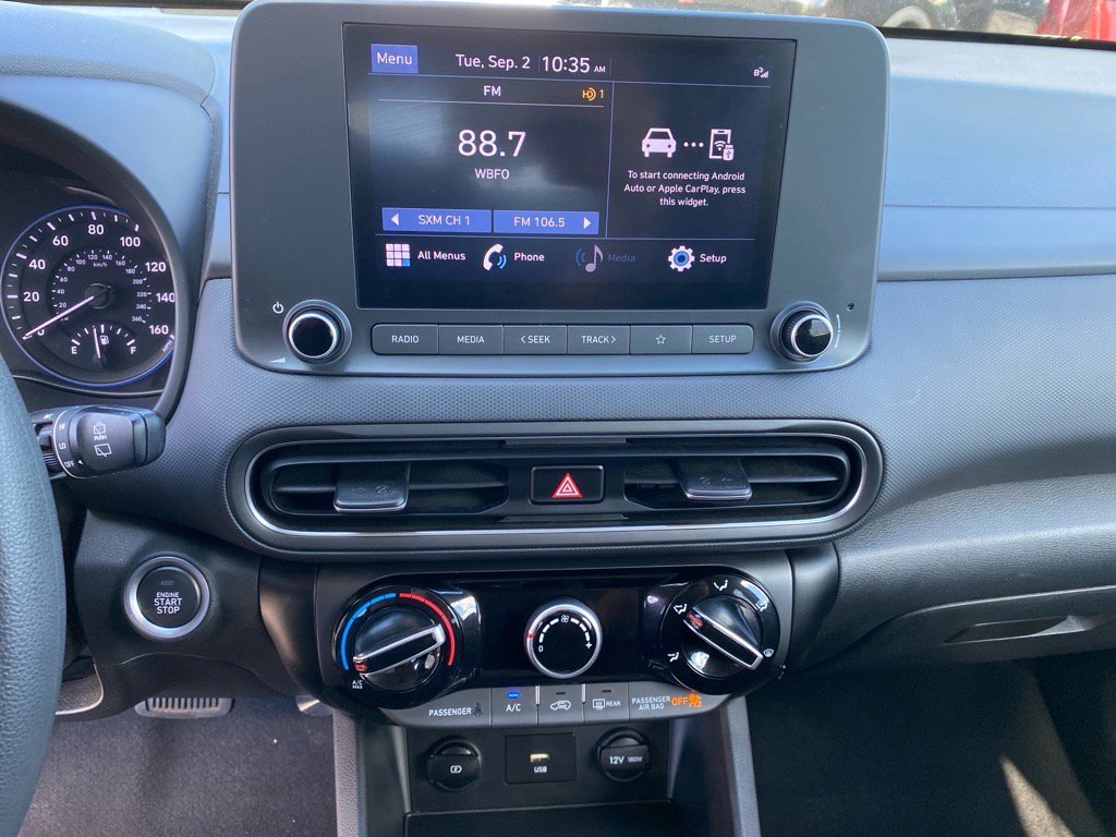 2022 Hyundai Kona SEL photo 11