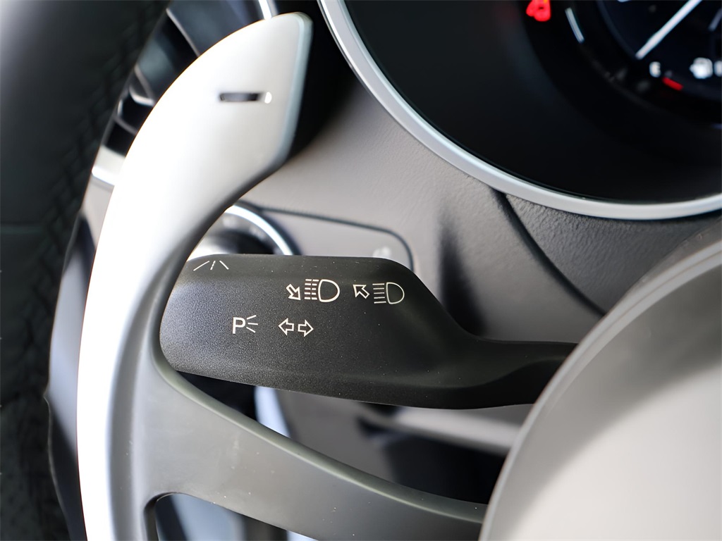 2025 Alfa Romeo Stelvio Sprint Base photo 30