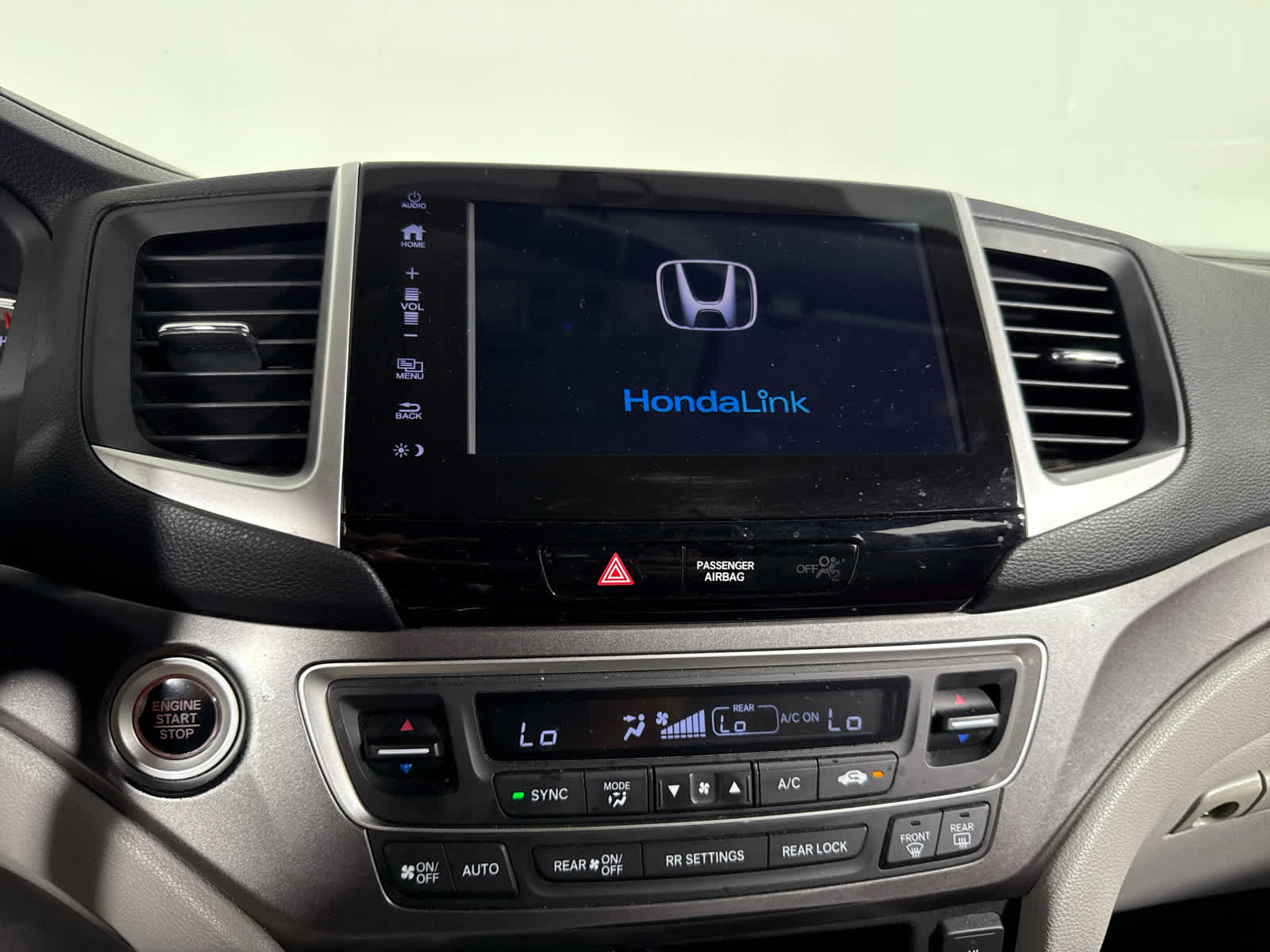 2018 Honda Pilot EX-L photo 23