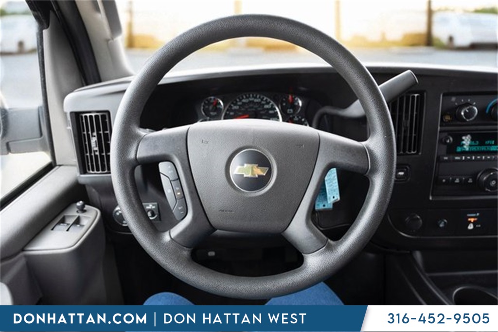2023 Chevrolet Express 2500 Work Cargo Van photo 5
