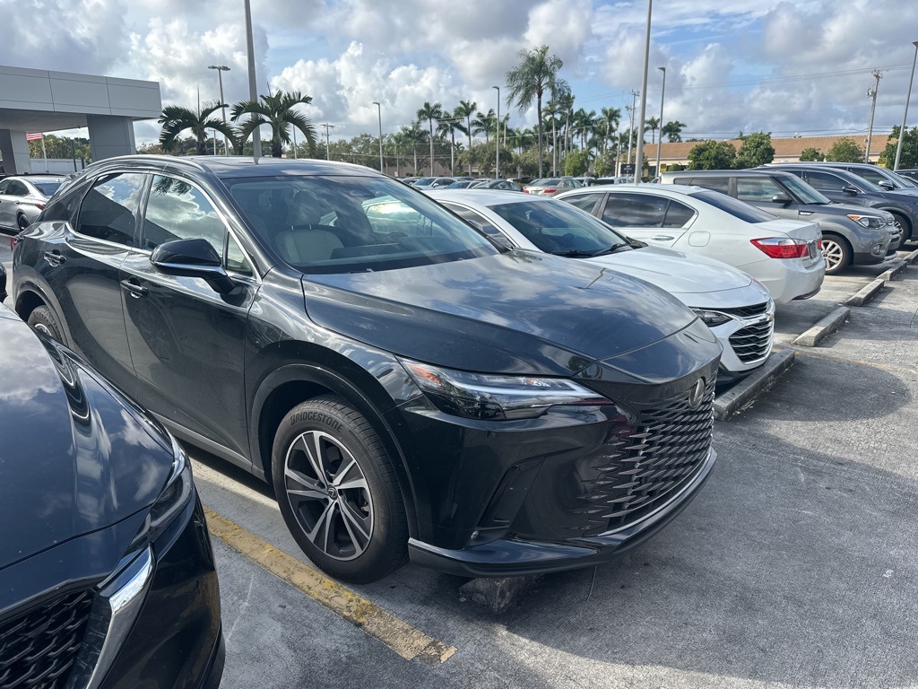 2023 Lexus RX 350's photo