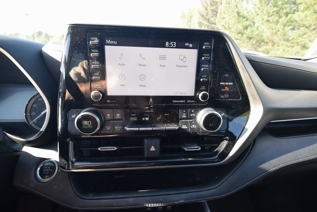 2020 Toyota Highlander XLE photo 7