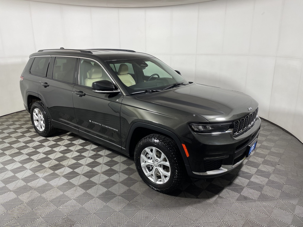 2023 Jeep Grand Cherokee L Limited's photo
