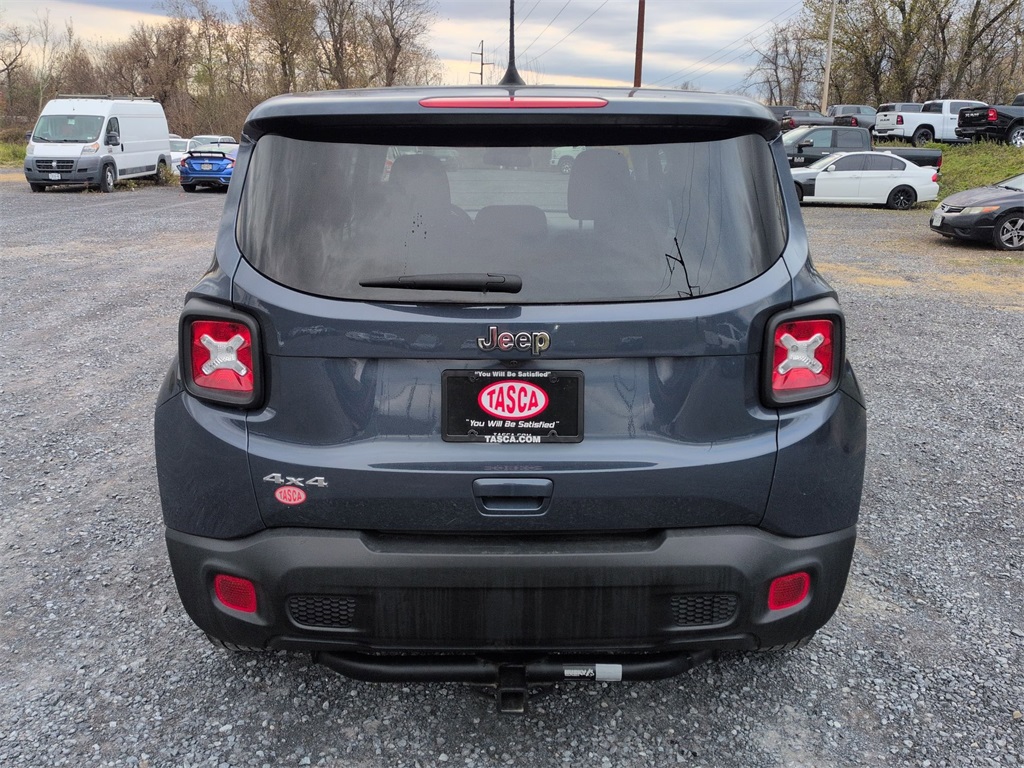 2023 Jeep Renegade Latitude photo 4